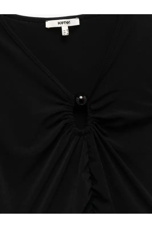 Draped Short Sleeve Accessory Detailed V-Neck T-Shirt - 5