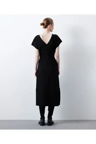 Dress with metal accessories - 6