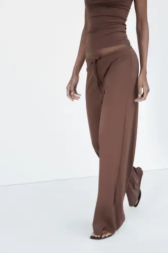 DÜZ KESİM DOKULU PANTOLON-Kahverengi - ZARA (1)