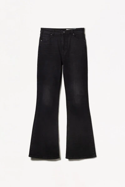 Джинсы-клёш - BERSHKA