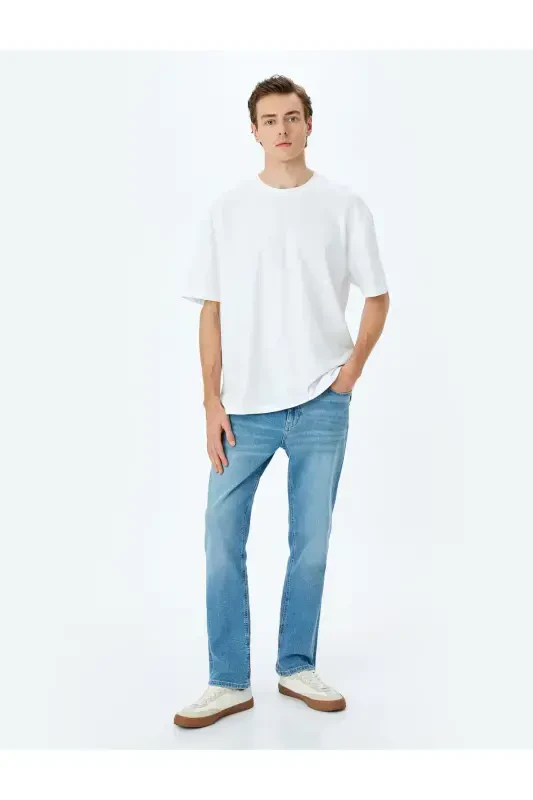 Джинсы прямого кроя из хлопка с обычной талией и застежкой на пуговицы - 2