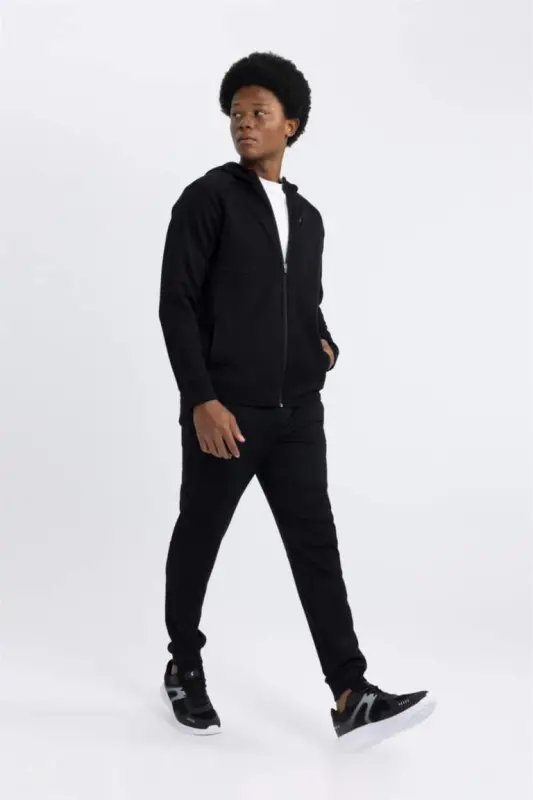 Джоггеры DeFactoFit Slim Fit с двумя карманами, стандартный крой, из ткани для подводного плавания, черный - 4