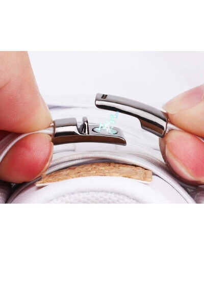 EASY-TO-USE MAGNETIC SHOELACE FOR CHILDREN WHITE COLOR - 3