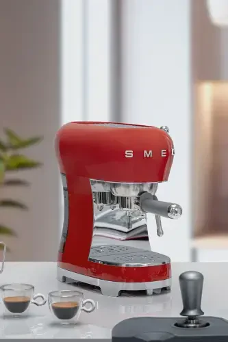 50's Style Kırmızı Espresso Kahve Makinesi - SMEG (1)