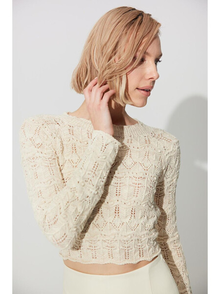 Ecru Back-Open Crew Neck Knit Sweater - 8