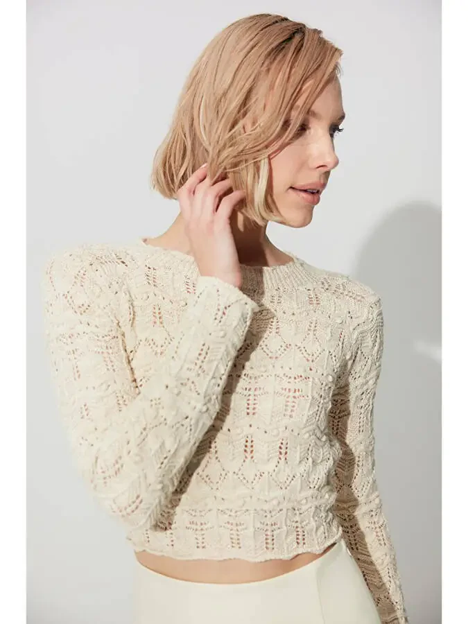 Ecru Back-Open Crew Neck Knit Sweater - 3