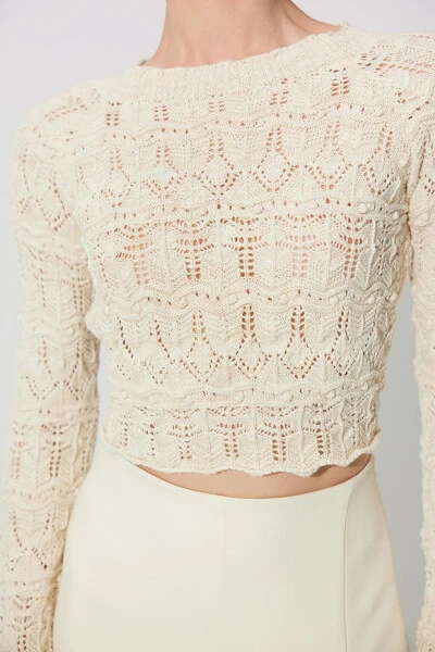Ecru Back-Open Crew Neck Knit Sweater - 25