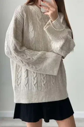 Ecru Crew Neck Knit Sweater MG2009 - MADMEXT (1)