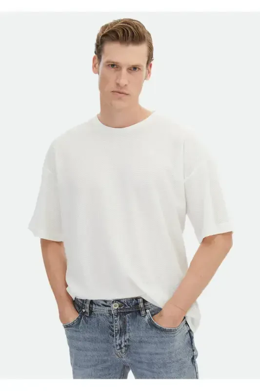 Ecru Jacquard Crew Neck 100% Cotton T-Shirt - RAMSEY