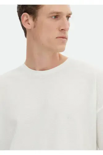 Ecru Jacquard Crew Neck 100% Cotton T-Shirt - 5