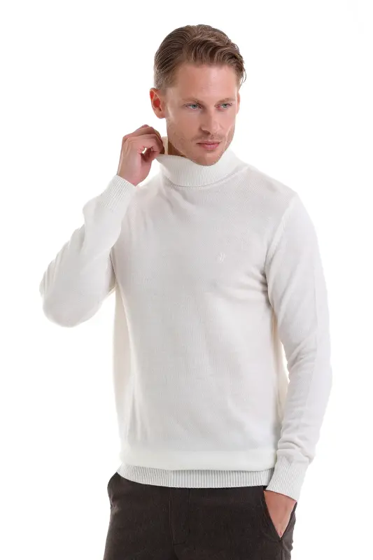 Ecru Regular Fit Plain Turtleneck Knit Sweater-Ecru - 3