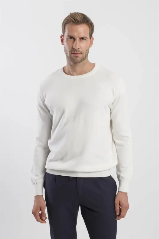 Ecru Slim Fit Crew Neck Tricot Sweater - JAKAMEN