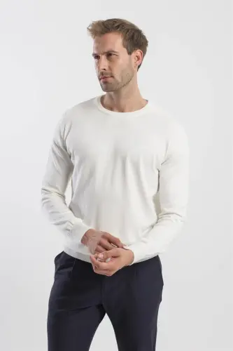 Ecru Slim Fit Crew Neck Tricot Sweater - JAKAMEN (1)