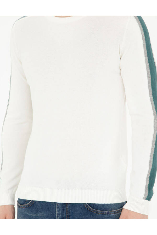 Ecru Slim Fit Sweater - 13