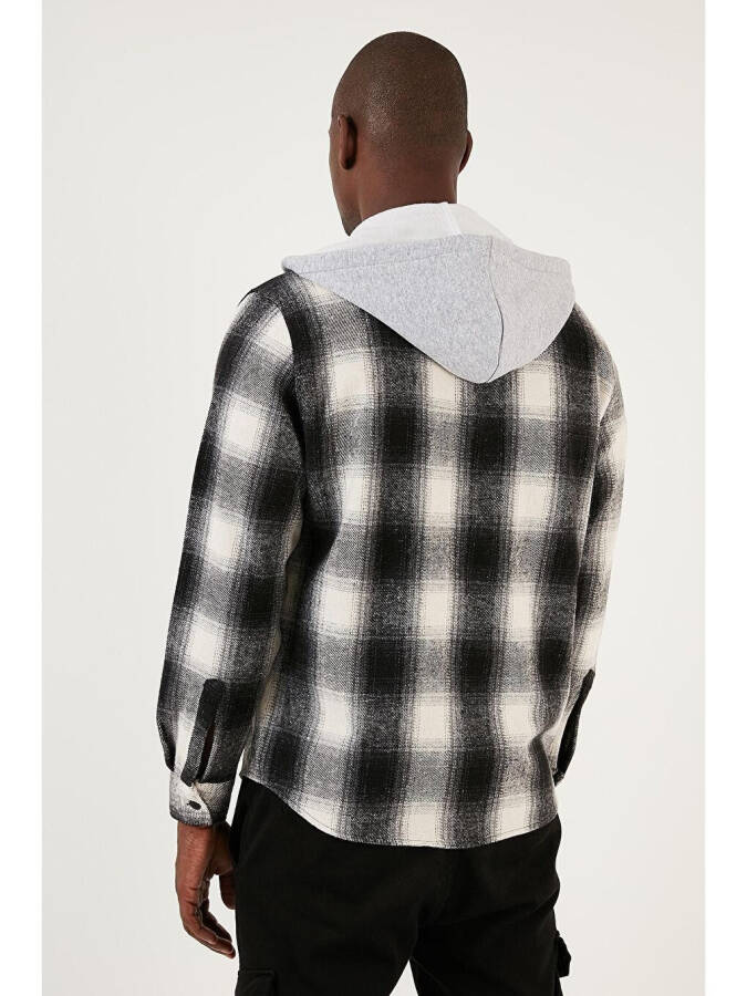 Siyah Ekoseli Çift Cepli Kapüşonlu Oduncu Erkek Gömlek CF22W2650-Siyah - 15