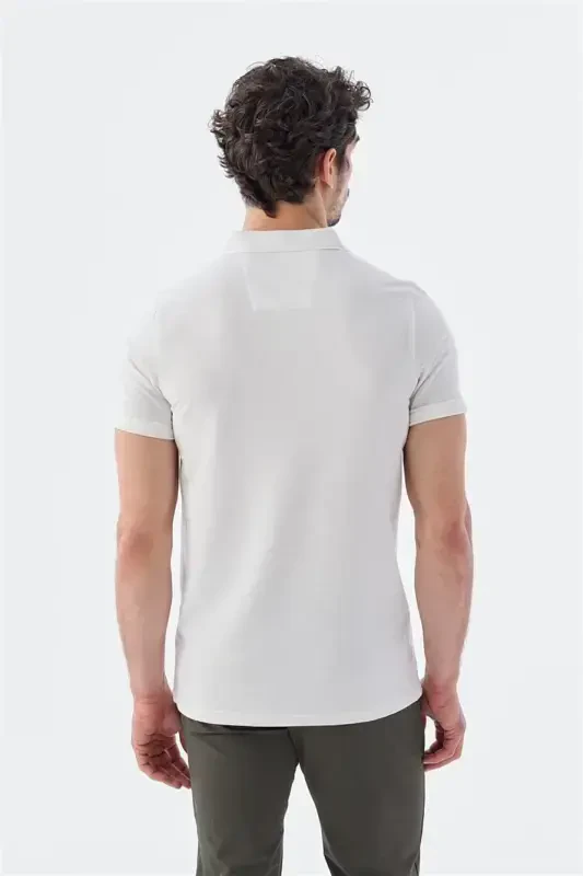 Экри рангли фермуарли Slim Fit поло ёқали футболка - 4