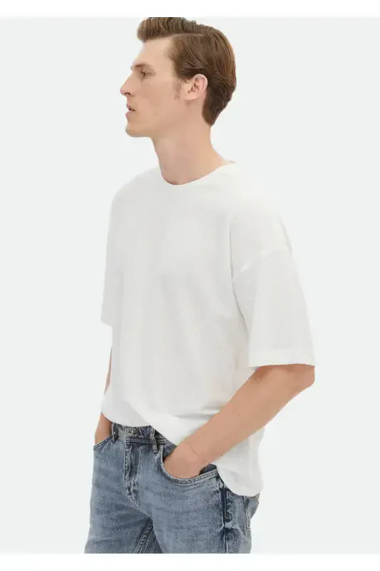 Ekru Jakarlı Bisiklet Yaka %100 Pamuk T-Shirt - 4