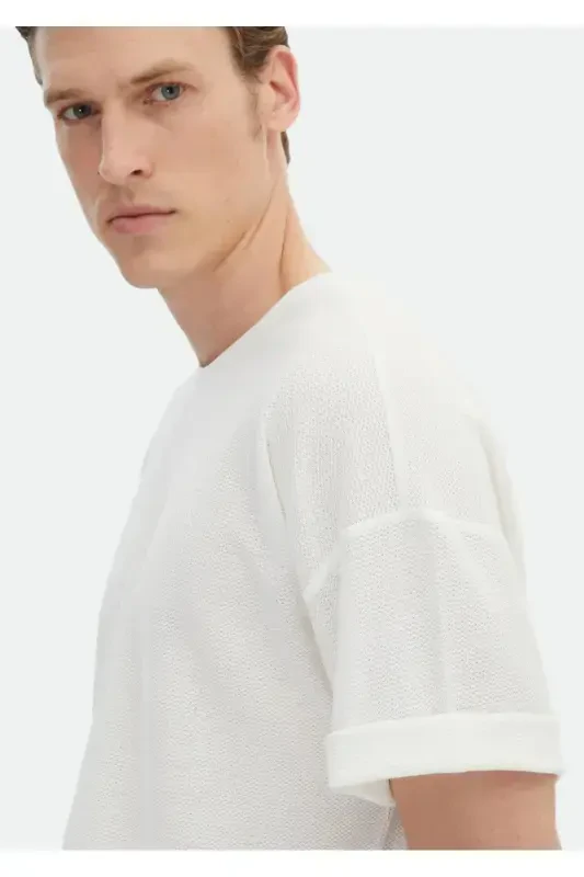 Ekru Jakarlı Bisiklet Yaka %100 Pamuk T-Shirt - 6