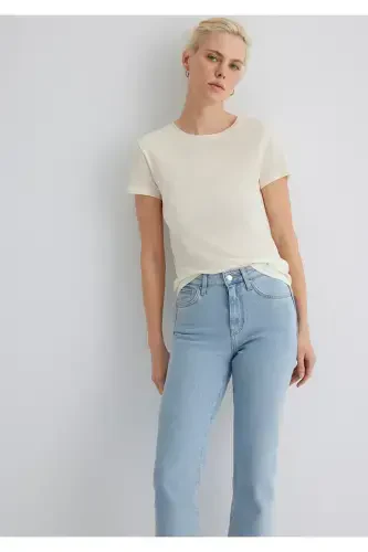 Ekru Tişört Slim Fit / Dar Kesim 1613573-80194-Ekru - MAVI (1)