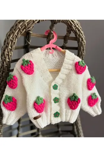 El Örgüsü Çilek Detaylı Kız Bebek ,Çocuk Hırkası-KREM - EL ÖRGÜSÜ (1)