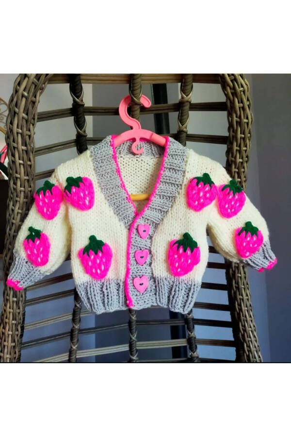 El Örgüsü Çilek Detaylı Kız Bebek ,Çocuk Hırkası-PEMBE - 1