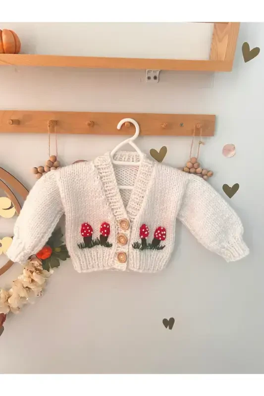 El Örgüsü Mantar Desen Beyaz Bebek Hırka - 3