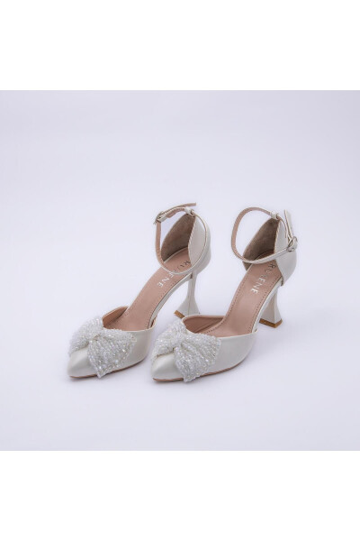 Eliz Knit Bow Detail White Stiletto Wedding Shoes 8.5 Cm - 9