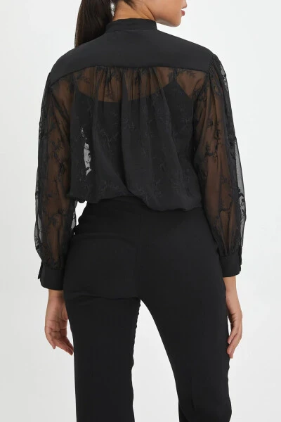 Embroidered Mandarin Collar Button-Front Shirt 39843 - SERPIL (1)