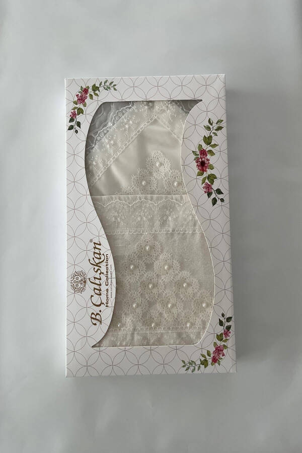 Embroidered Prayer Rug Set of 4 Pieces - Dowry Needle Lace Set of 4 Prayer Rugs - 2