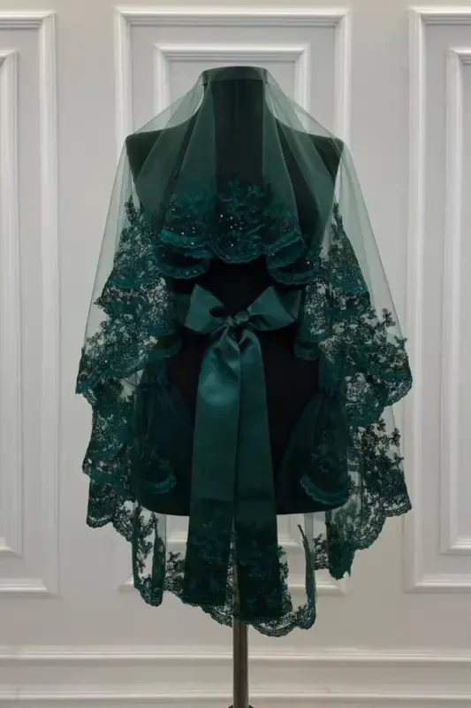 Emerald Green Delicate Pattern Sparkling Guipure Bridal Veil Set - Emerald Green - 1
