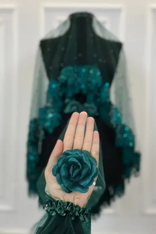 Emerald Green Vip Bridal Veil Set, Daisy Guipure Beaded Sequined Pearly Henna Veil Set 6 Pieces-Green - 4