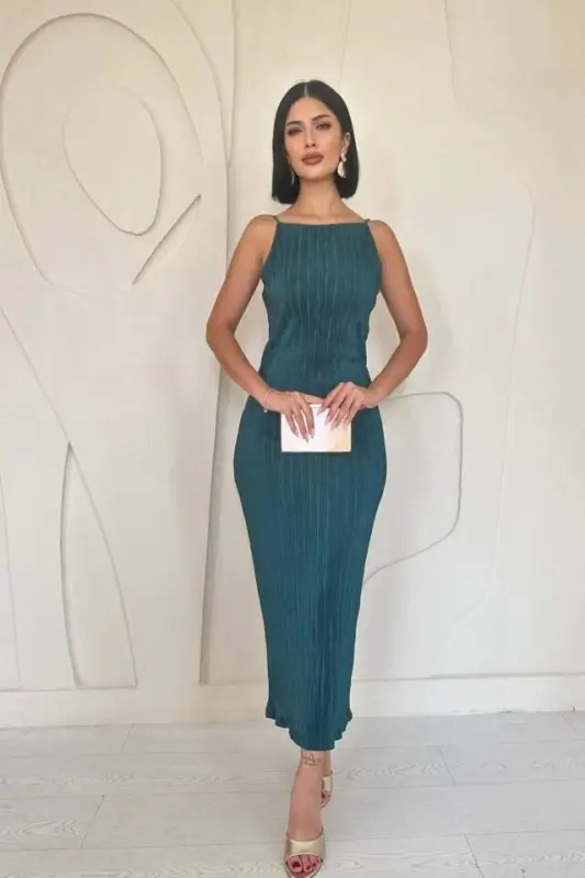Emerald Pleated Halter Neck Dress - BÜYÜKBEDENIZ