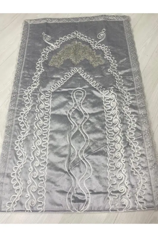 Engagement Prayer Rug Set with French Lace 4 Pieces - 3