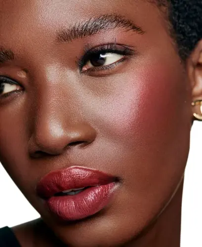 Enhances Colour – Nourishes – Plumps - 1 RED CAMELLIA - 5