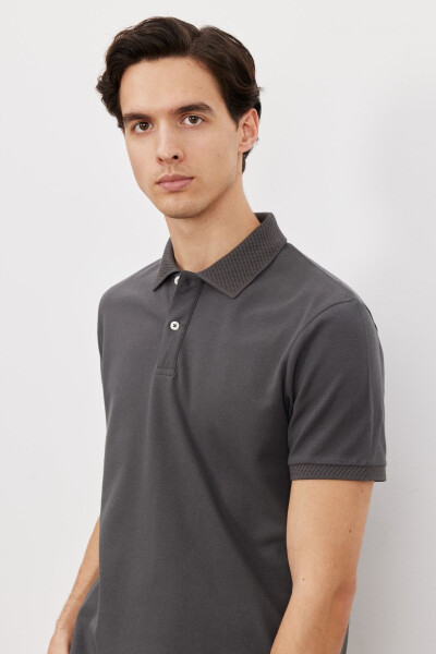 Erkak Antratsit Slim Fit Tor Kesim 100% Paxta Polo Yoqali Qisqa Yengli Futbolka - 3