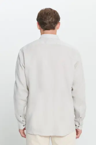 Erkak bej Comfort Fit qulay kesimli 100% zig'ir tugmali yoqali ko'ylak-Bej - 5
