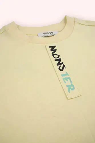 Erkak bolalar bosma detallari bilan sariq futbolka - 3