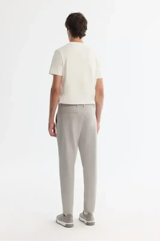 Erkak ochiq kulrang to'qilgan diagonalli naqshli trikotaj shim - 3