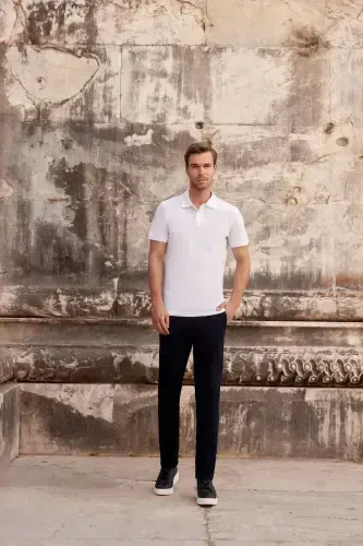 Erkak Oq Asosiy Tekis 100% Paxta Slim Fit Tor Kesimli Qisqa Yengli Polo Yoqali Futbolka 