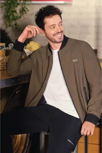 Erkak Oq Ultra Soft Velosiped Yoqali Paxtali Slim Fit Tor Kesimli Futbolka E001171-Oq - 3