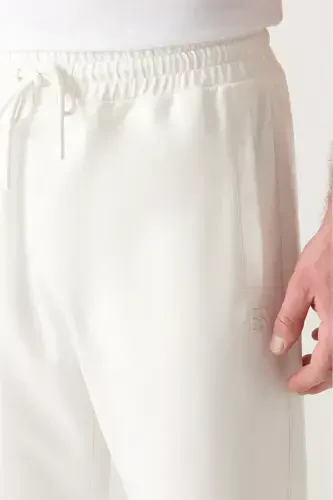 Erkak oqish rangli beli bog'ichli yon cho'ntakli etagi rezinkali 2 ipli paxtali sport shim E003403-Oqish - 3