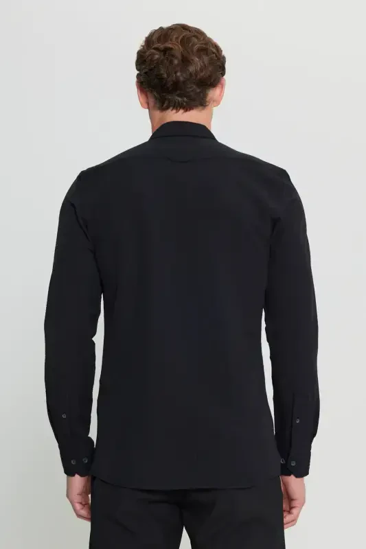 Erkak Qora Slim Fit Tor Kesimli Tugmali Yoqali Armürli Gofre Naqshli Ko'ylak-Qora - 5