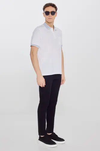 Erkak tortmaydigan paxta mato Regular Fit qulay bichimli oq burmalanmaydigan polo yoqali cho'ntakli futbolka - AC&CO / ALTINYILDIZ CLASSICS (1)