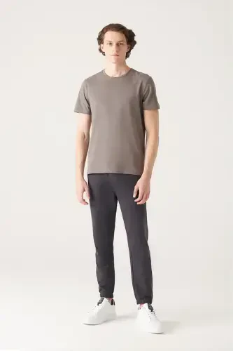 Erkaklar uchun antrasit rangli T-shirt 100% paxta nafas oladigan krujka bo'yinli Regular Fit E001000 - 6