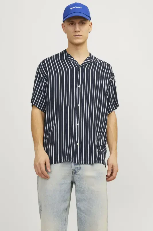 Erkaklar uchun chiziqli qisqa yengli ko'ylak - Luke - MODAZONE