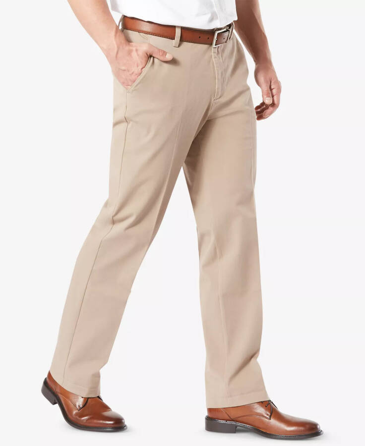 Erkaklar uchun katta va uzun bo'yli Workday Classic Fit Smart 360 Flex Stretch Khakis Och jigarrang - 4