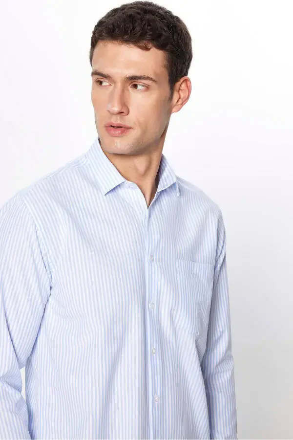 Erkaklar uchun klassik kesilgan, oddiy o'lchamli, uzun yengli, bitta cho'ntakli, chiziqli, italyan yoqali ko'ylak - 3