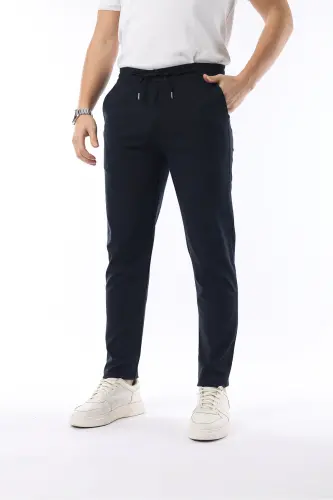 Erkaklar uchun ko'k rangli Jogger kesimi, elastik belbog'li, cho'ziluvchan likrali, slimfit mato pantolon 