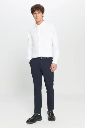 Erkaklar uchun ko‘k rangli kanvas slim fit tor kesim yon cho‘ntakli elastik chino shim - MODAZONE (1)
