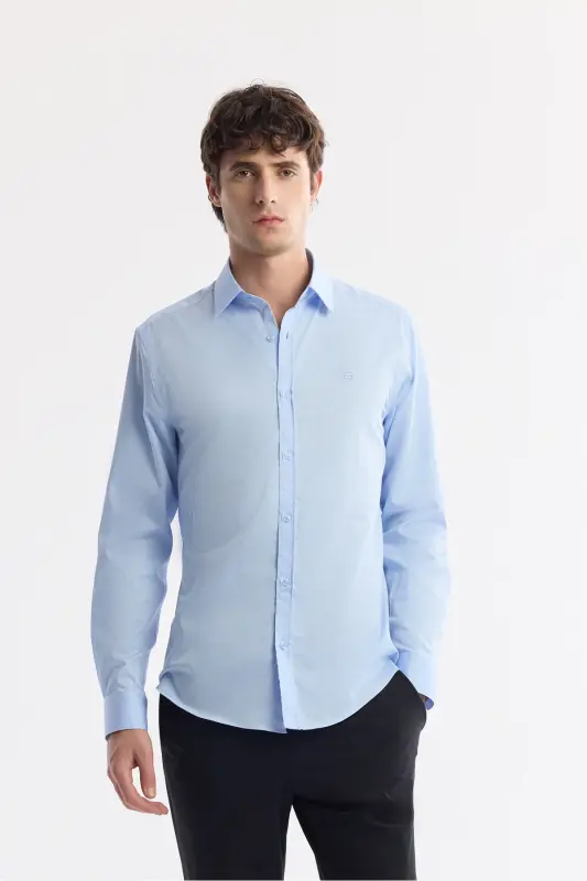 Erkaklar uchun ko'k rangli klassik yoqali 100% paxta saten Slim Fit ko'ylak B002006 - 1